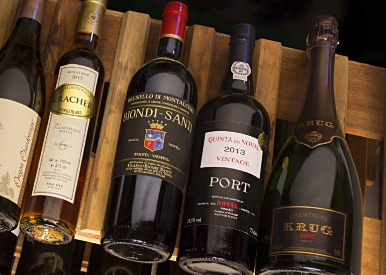 Scopri di più sull'articolo I migliori vini del mondo da tenere in cantina per il 2016 secondo Wine Enthusiast
