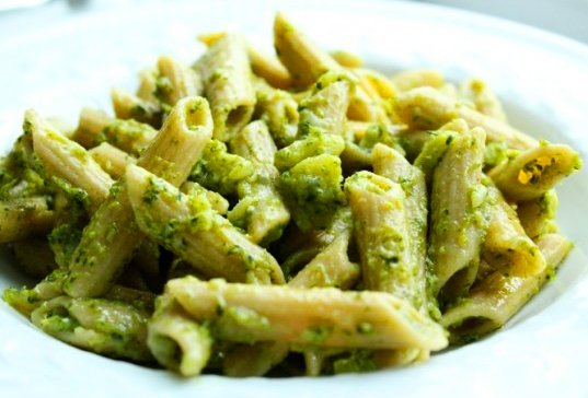 Scopri di più sull'articolo La ricetta della pasta con i broccoli e i migliori vini da abbinare