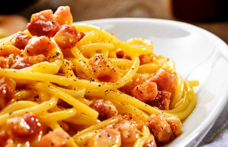 Scopri di più sull'articolo Carbonara: i vini da abbinare alla ricetta originale