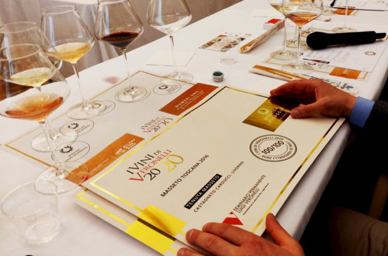 Scopri di più sull'articolo I 5 migliori vini d’Italia premiati dalla Guida Oro I Vini di Veronelli 2020