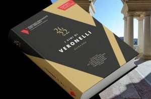 Scopri di più sull'articolo Migliori vini italiani 2022 – Guida Oro I Vini di Veronelli
