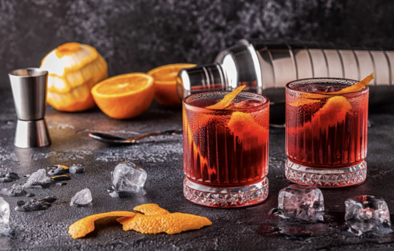 Scopri di più sull'articolo I 10 cocktail più famosi e bevuti al mondo