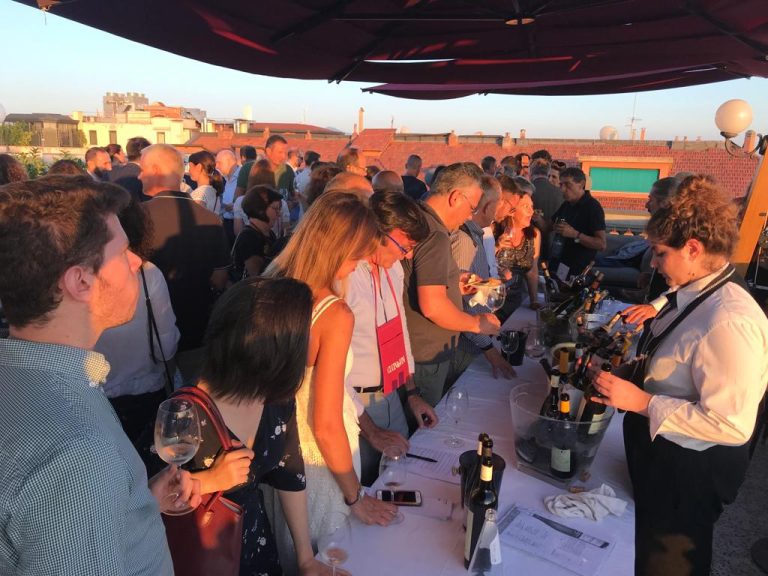 Scopri di più sull'articolo Due eventi in uno per scoprire le bollicine italiane e le espressioni di Moscato da tutta Italia