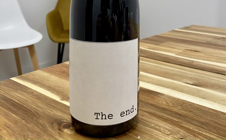 Scopri di più sull'articolo The End, Il primo vino generato dall’intelligenza artificiale