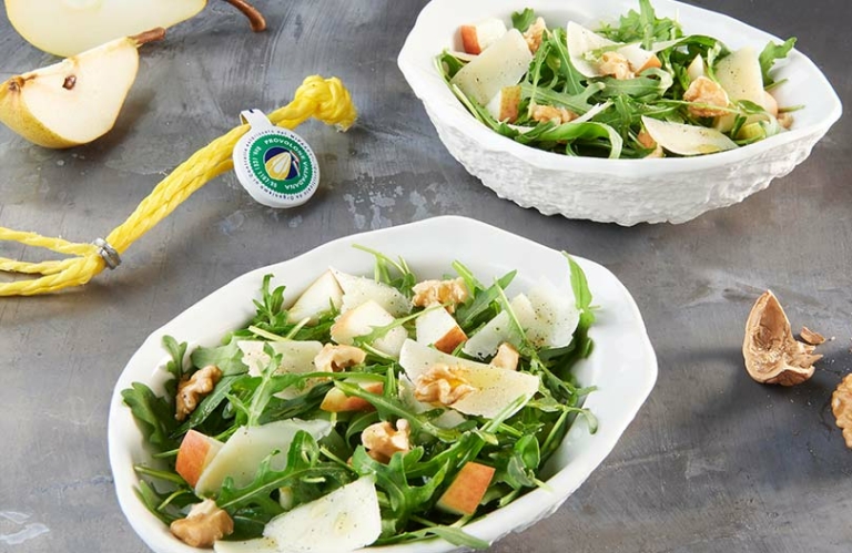 Scopri di più sull'articolo Insalata di rucola, pere e noci con Provolone Valpadana Dop. La ricetta e i vini consigliati per l’abbinamento