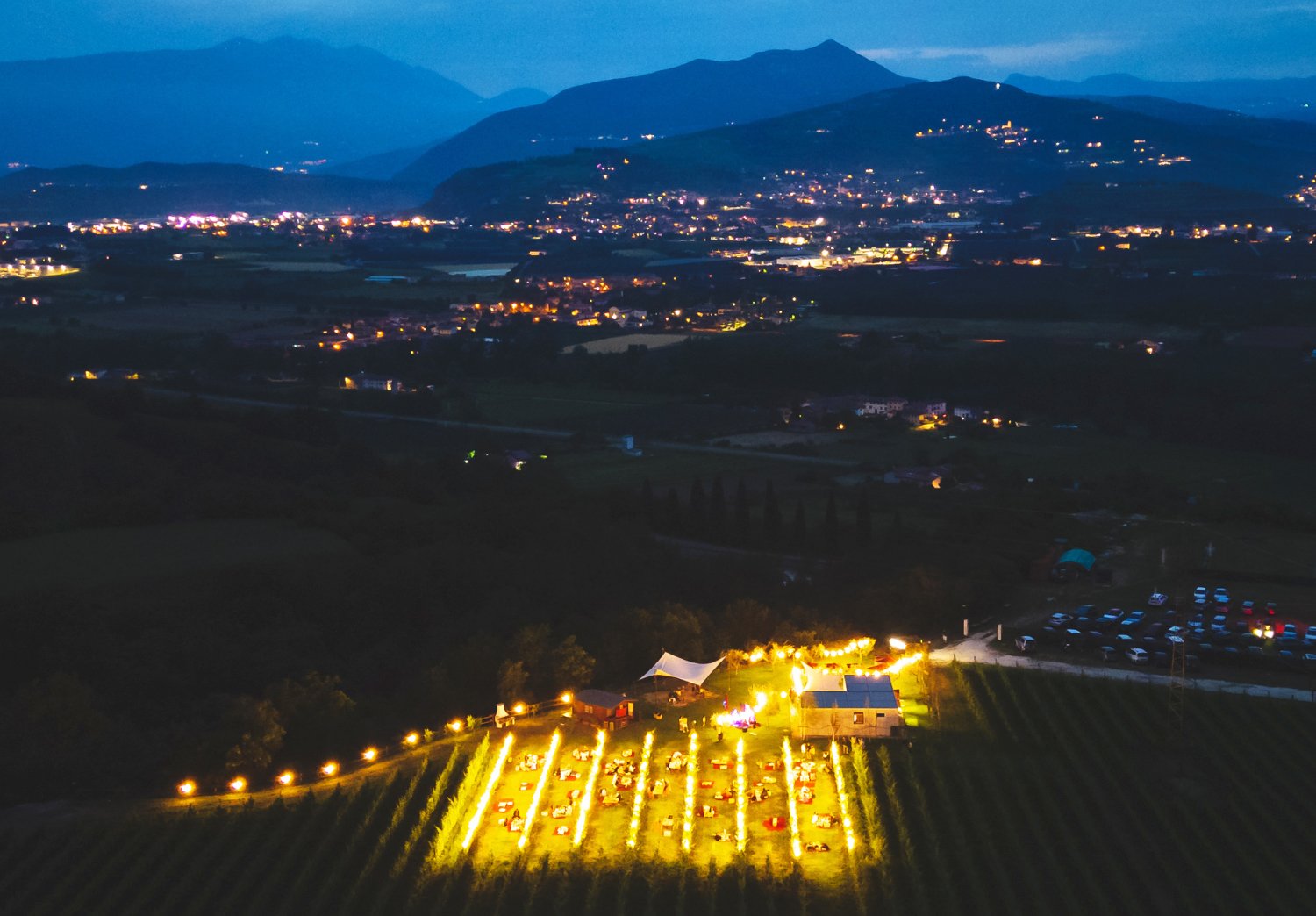 Scopri di più sull'articolo Wine & Jazz: quattro serate tra concerti jazz, picnic in vigna e vini biologici nel cuore delle colline veronesi