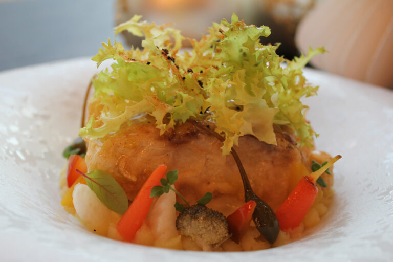 Scopri di più sull'articolo La ricetta del Baccalà in Tempura con spuma di patate dello Chef Alfonso Pepe con i vini da abbinare